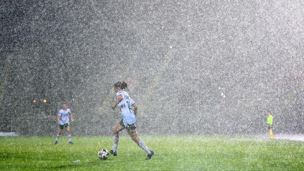 Update: Ireland v Albania resumes following delay due to heavy rain
