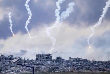 A Palestinian man gestures at the site of an Israeli strike on a house in Rafah, southern Gaza Strip, Palestine, Nov. 23, 2023. (Reuters Photo)