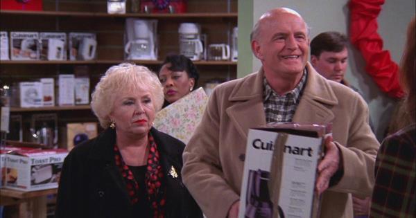 Everybody Loves Raymond's episode The Toaster with Peter Boyle and Doris Roberts